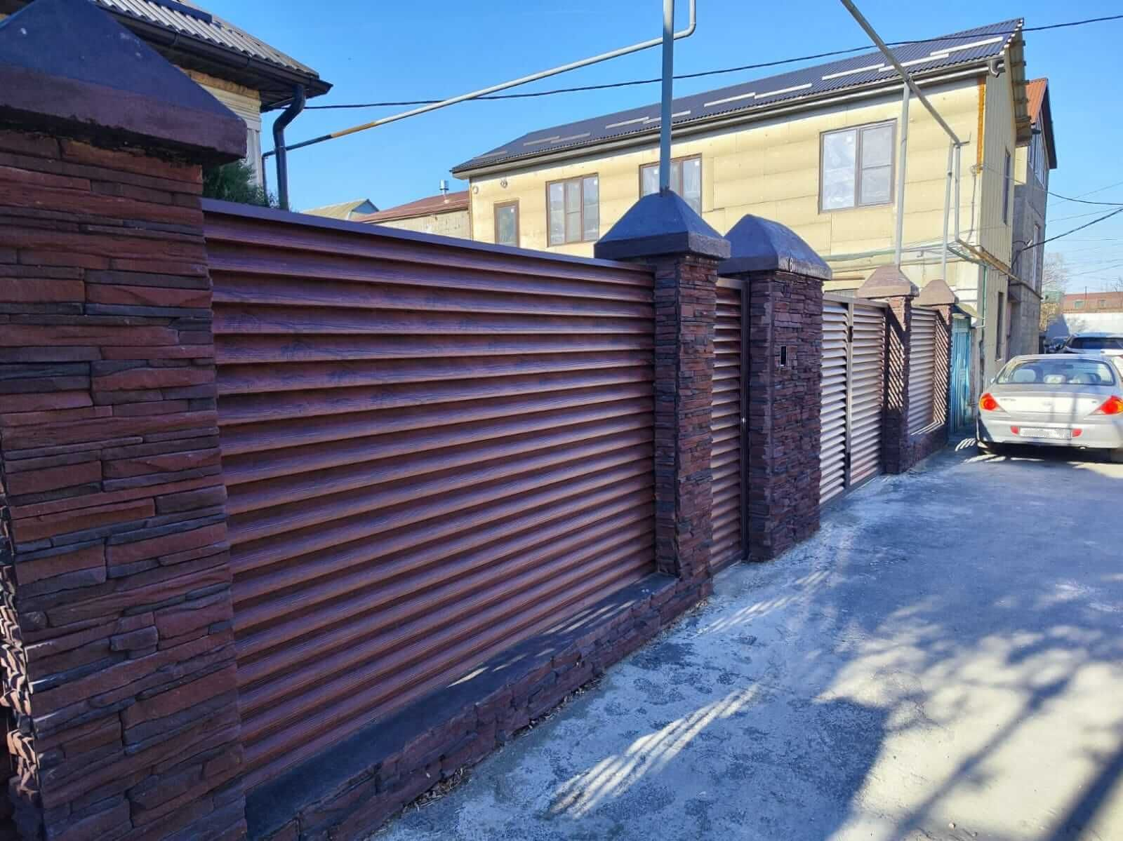 Забор с ламелями Еврожалюзи 43м Красный Каштан Printech фото 1 в Жезказгане