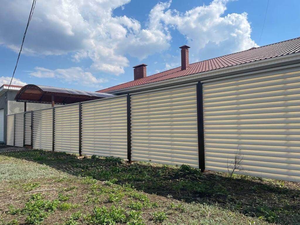 Забор из ламелей Еврожалюзи 25м RAL1015/1015 Слоновая Кость двусторонний в Жезказгане