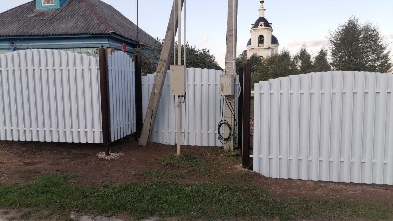 Забор из евроштакетника 24м RAL9003/9003 Белый двухсторонний фото 3 в Жезказгане
