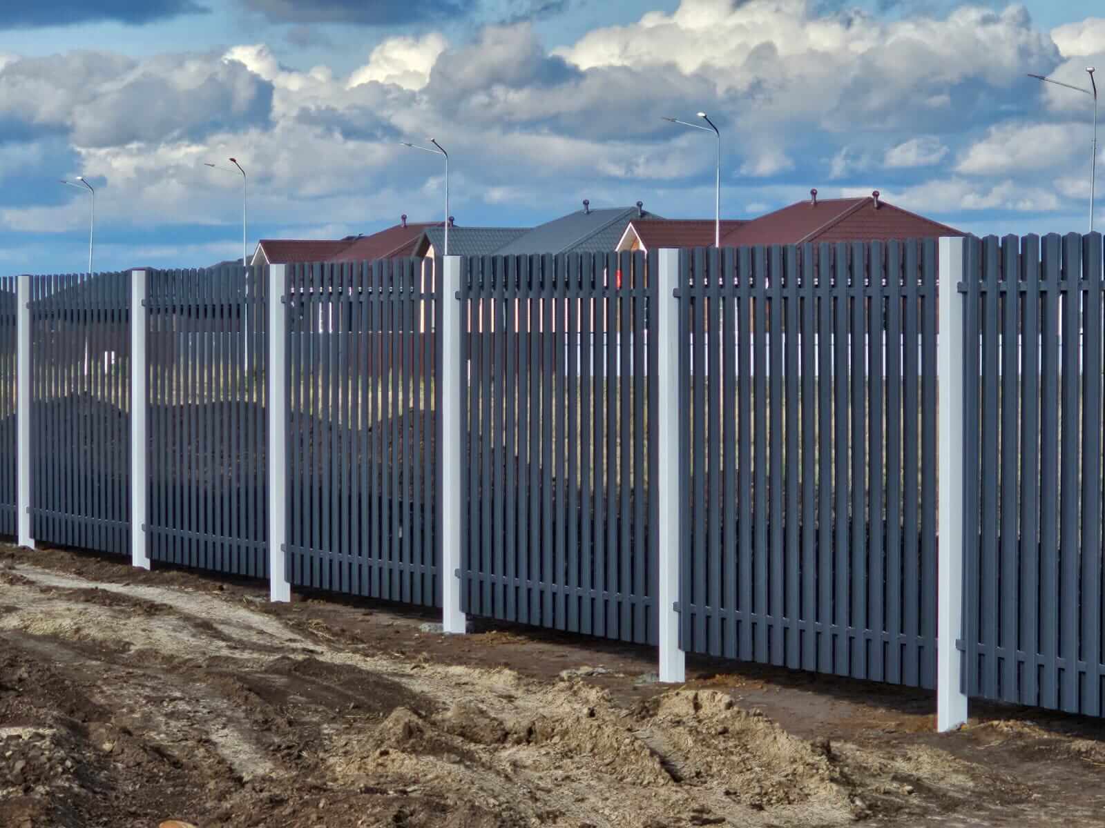 Забор из евроштакетника 234м RAL7024/7024 Серый Графит двусторонний в Жезказгане