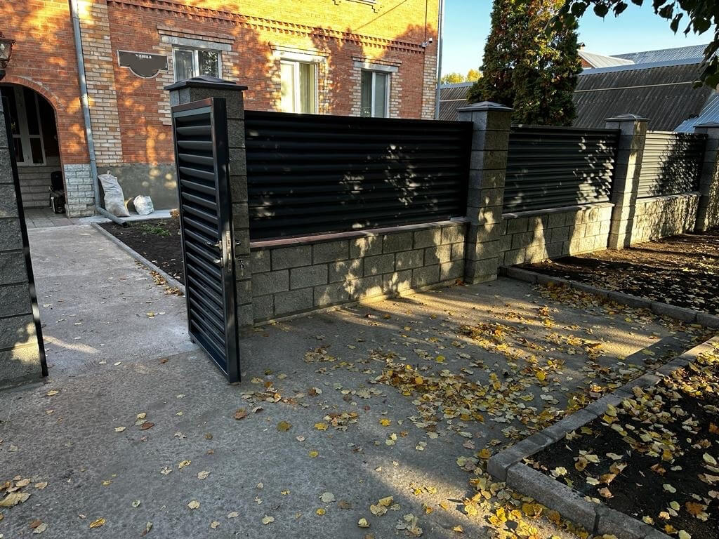 Забор-жалюзи 19м RAL7024/7024 Серый Графит двусторонний MATTE фото 5 в Жезказгане
