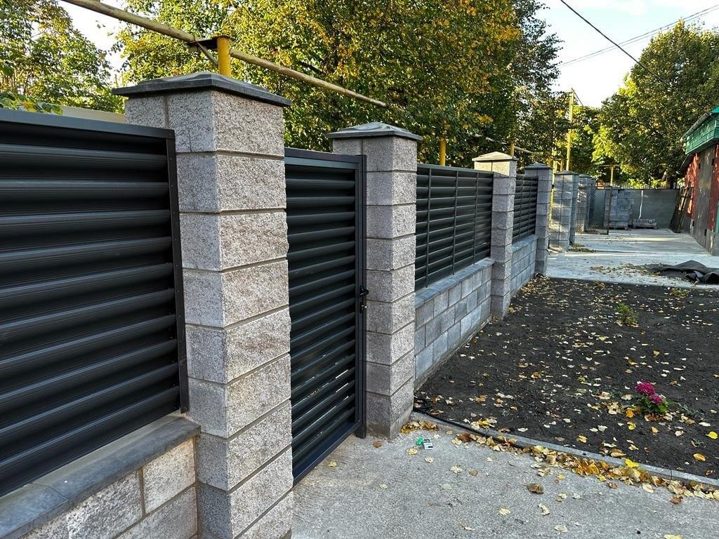 Забор-жалюзи 19м RAL7024/7024 Серый Графит двусторонний MATTE фото 1 в Жезказгане