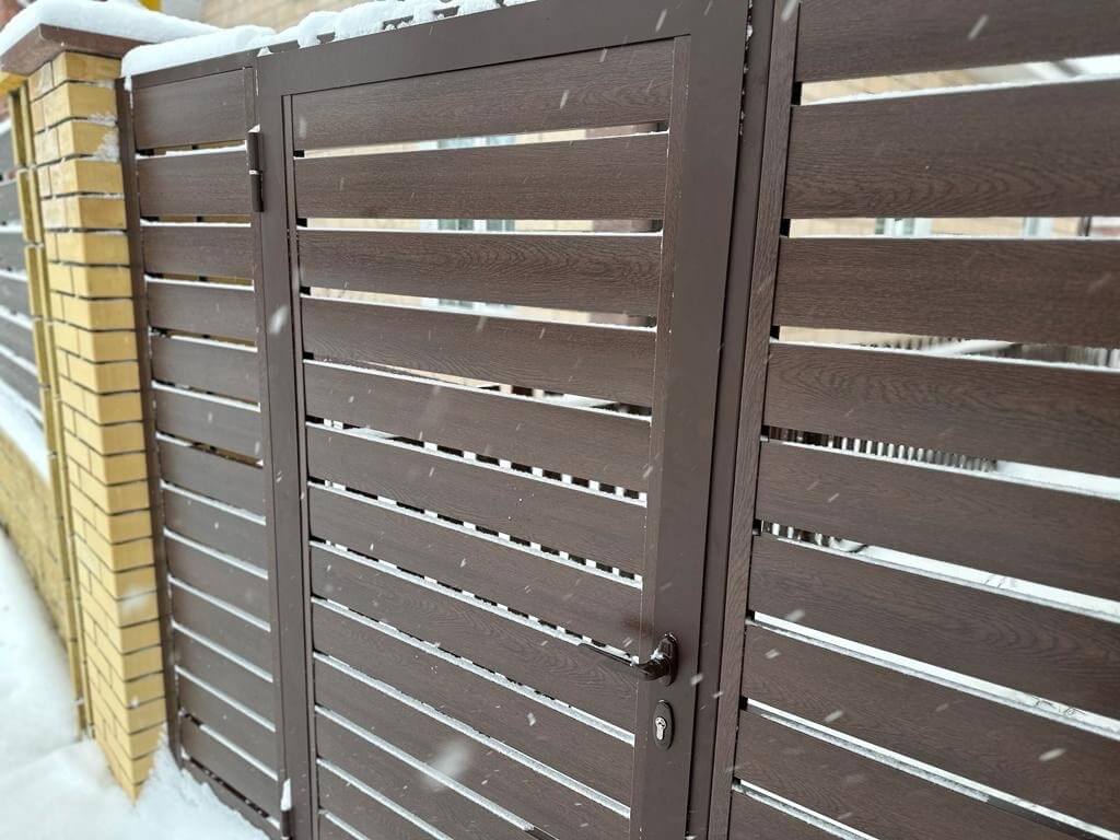 Забор-ранчо из металлопланкена 34м Мореный Дуб Printech фото 1 в Жезказгане