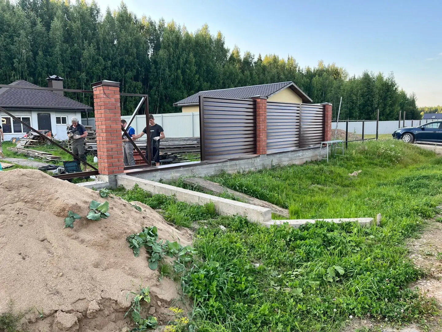 Забор-жалюзи из ламелей Хай-Тек 26м RAL8017/8017 Шоколад двусторонний фото 3 в Жезказгане