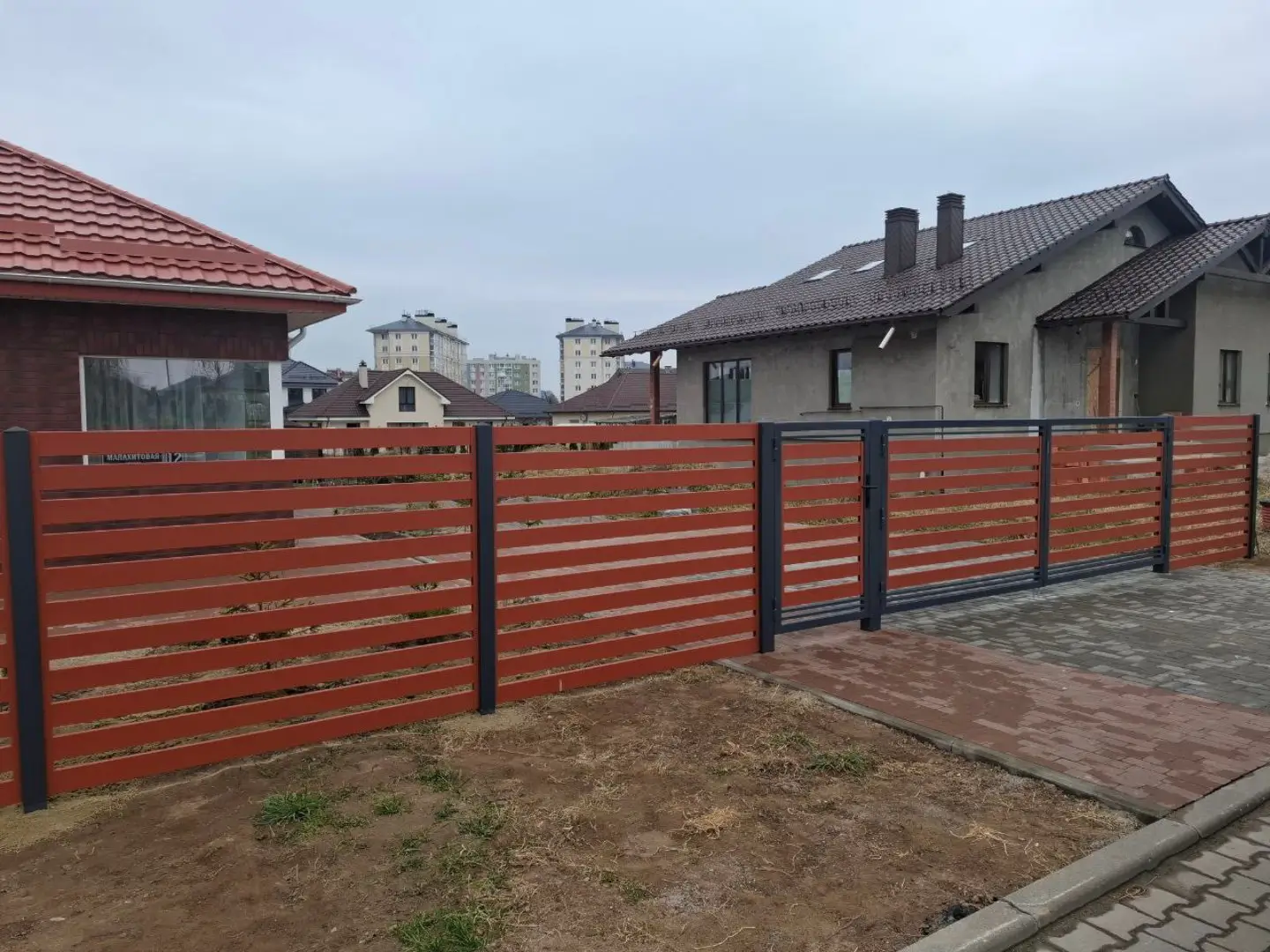 Забор-ранчо из металлопланкена 18м RAL8004 Терракотовый в Жезказгане