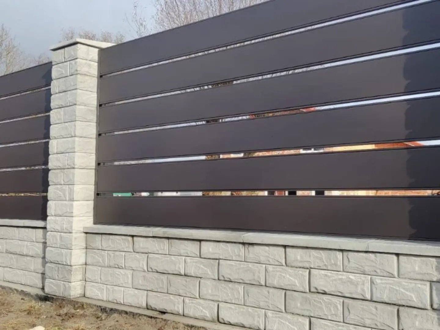 Забор-ранчо из металлопланкена 32м RAL8019 Темный Шоколад МАТТЕ фото 3 в Жезказгане